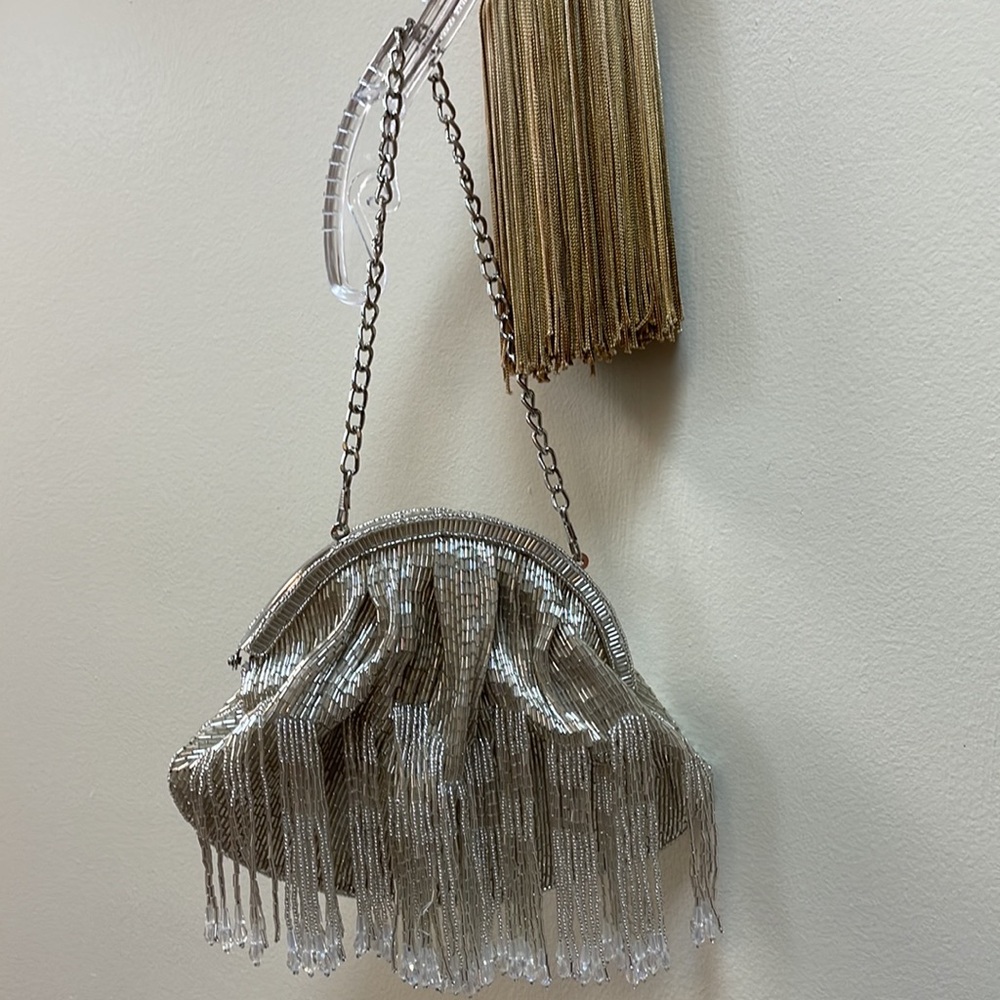 New Women’s Zhuu Claudia Clutch From Anthropologie!!🔥🔥🔥 - Picture 4 of 16